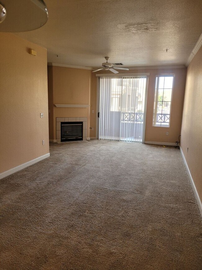 4465 E Paradise Vlg Pkwy S Phoenix, AZ 85032 photo 5
