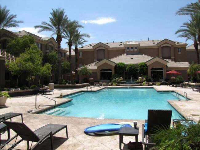 4465 E Paradise Vlg Pkwy S Phoenix, AZ 85032 photo 2
