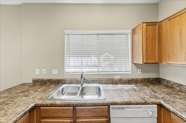 13369 W Evans Dr Surprise, AZ 85379 photo 4