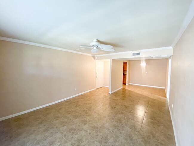 Charming 2-Bedroom Condo in Desirable McCormick Ranch photo 5