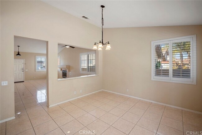 24058 Verdun Ln Murrieta, CA 92562 photo 4