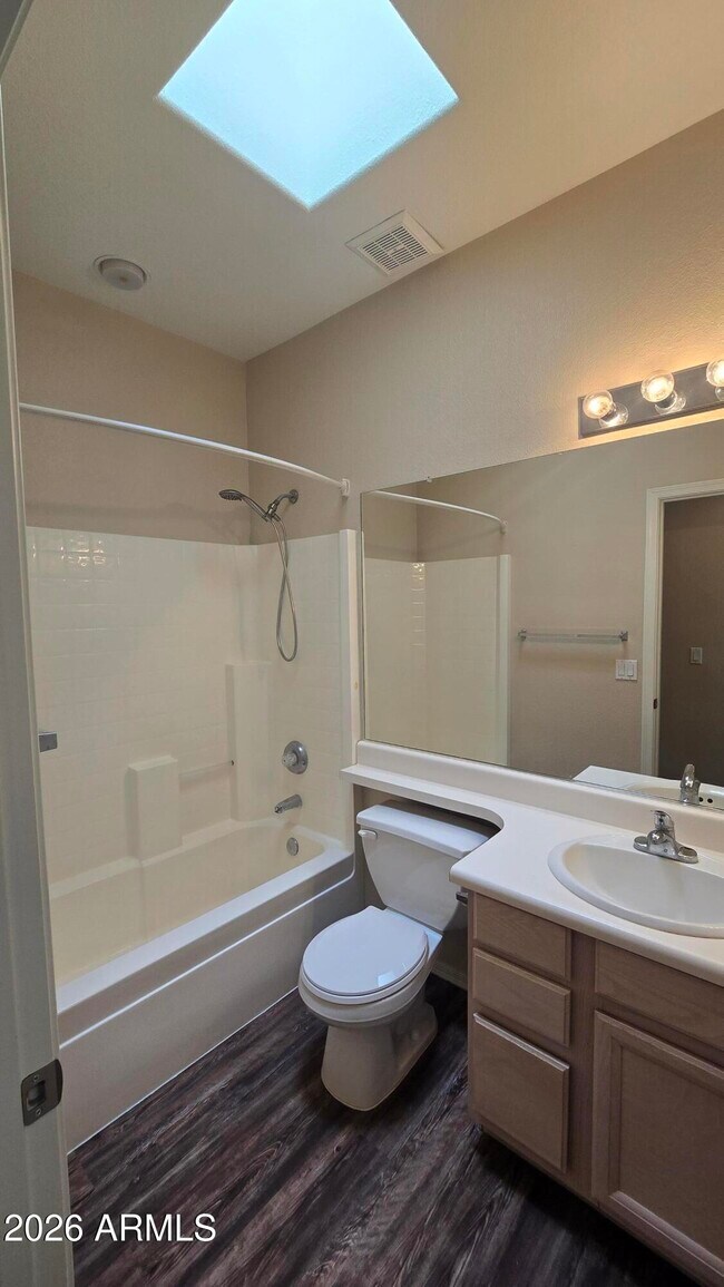 8362 W Melinda Ln Peoria, AZ 85382 photo 3