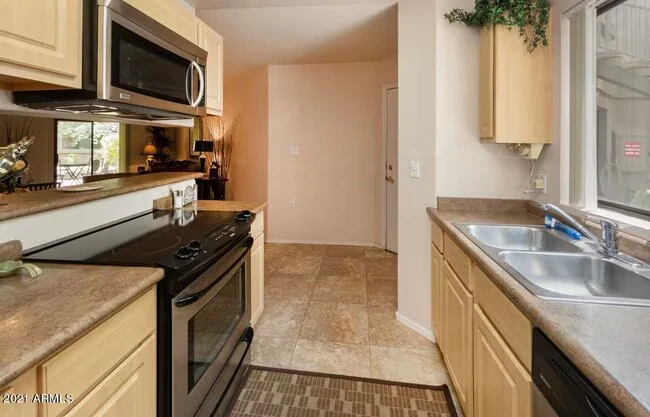 1287 N Alma School Rd Chandler, AZ 85224 photo 4