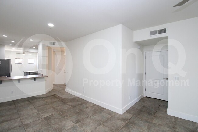 4200 N 82nd St Scottsdale, AZ 85251 photo 5