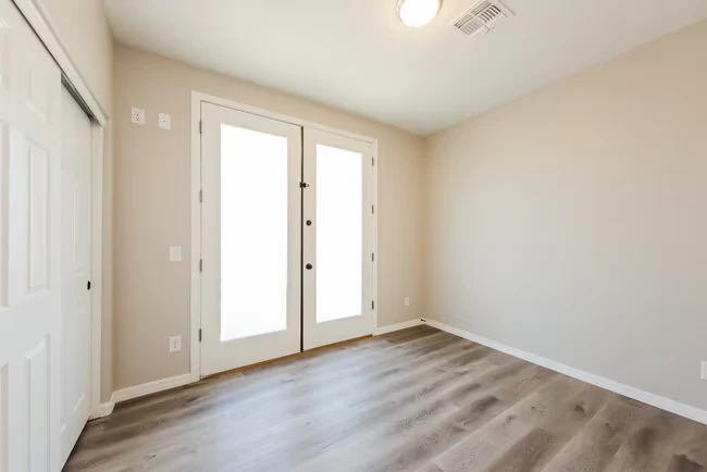 2373 W Sleepy Ranch Rd Phoenix, AZ 85085 photo 4