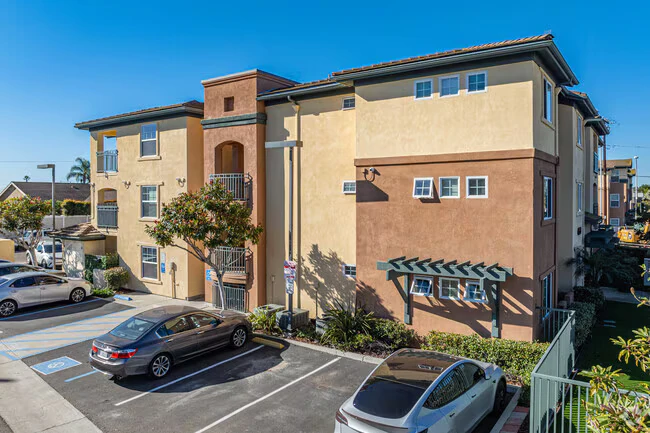Riviera Highlands Apartments