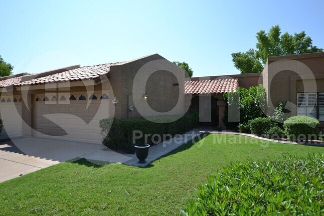 9145 E Gelding Dr Scottsdale, AZ 85260 photo 2