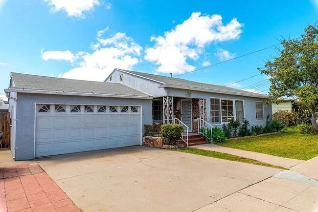 4988 63rd St San Diego, CA 92115