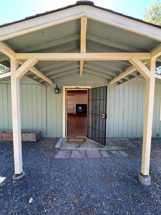 10620 River Rd Forestville, CA 95436 photo 2