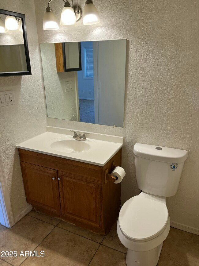 427 E Friar Ave Apache Junction, AZ 85119 photo 5