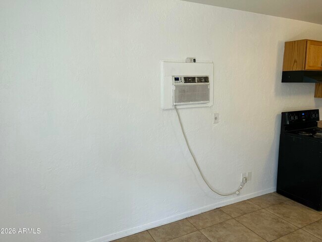 427 E Friar Ave Apache Junction, AZ 85119 photo 2