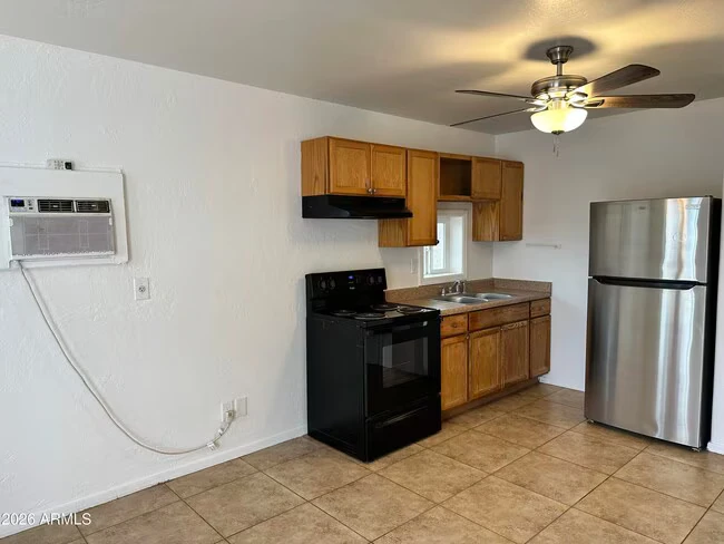 427 E Friar Ave Apache Junction, AZ 85119 photo 3
