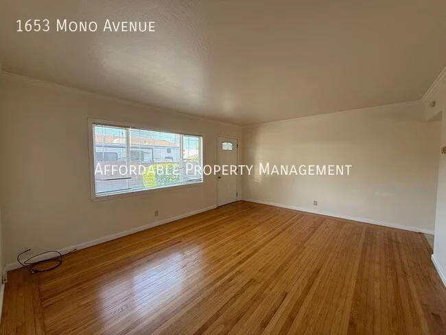 1653 Mono Ave photo 5
