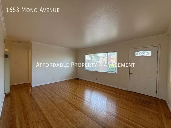 1653 Mono Ave photo 4