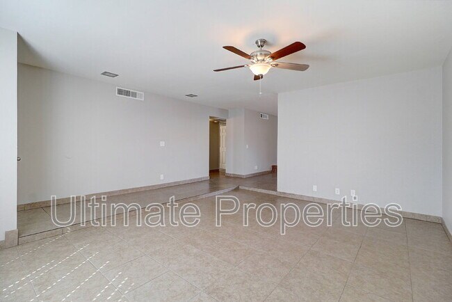 4838 W Brown St Glendale, AZ 85302 photo 4