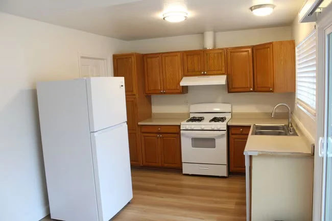 331 Rebecca Ave Vista, CA 92084 photo 2