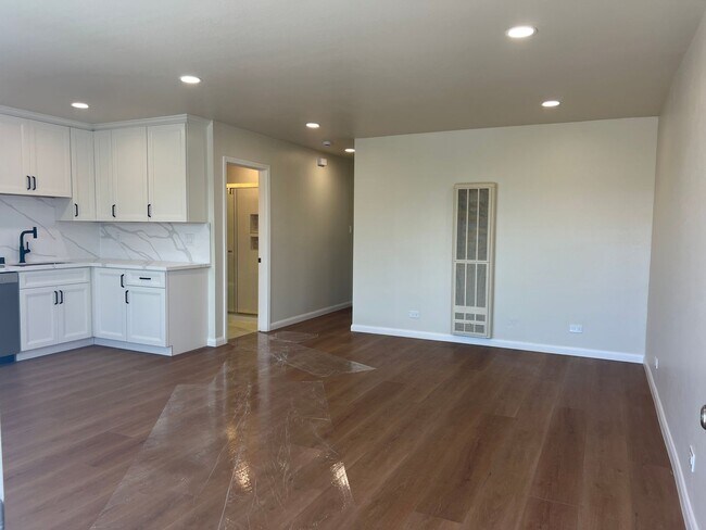 666 1st Ln South San Francisco, CA 94080 photo 2