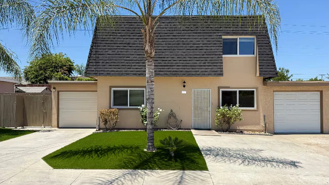 2 Central Ave Lemon Grove, CA 91945