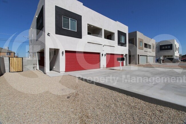 2516 E Broadway Rd Phoenix, AZ 85040 photo 2