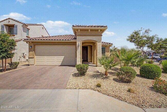 8954 W San Juan Ave Glendale, AZ 85305 photo 2