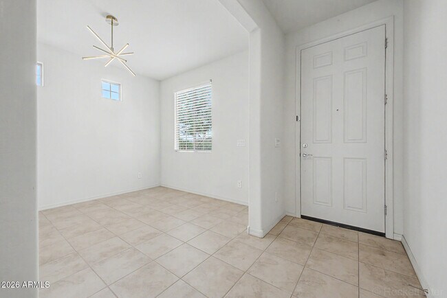 8954 W San Juan Ave Glendale, AZ 85305 photo 4