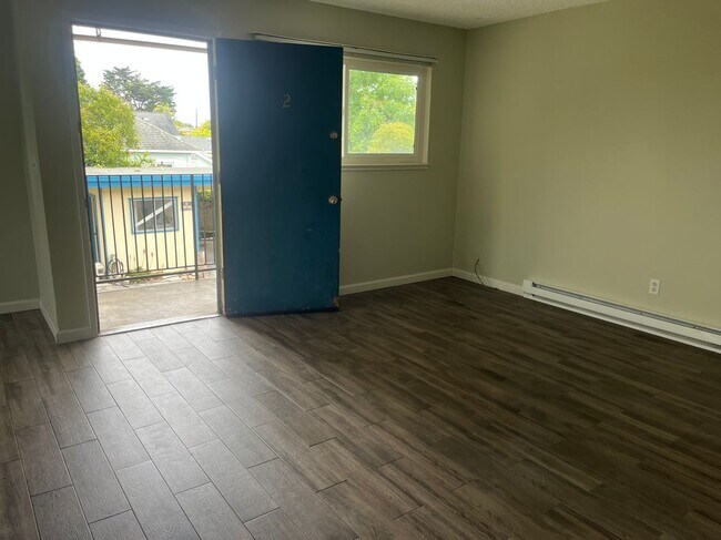 528 California Ave Santa Cruz, CA 95060 photo 5