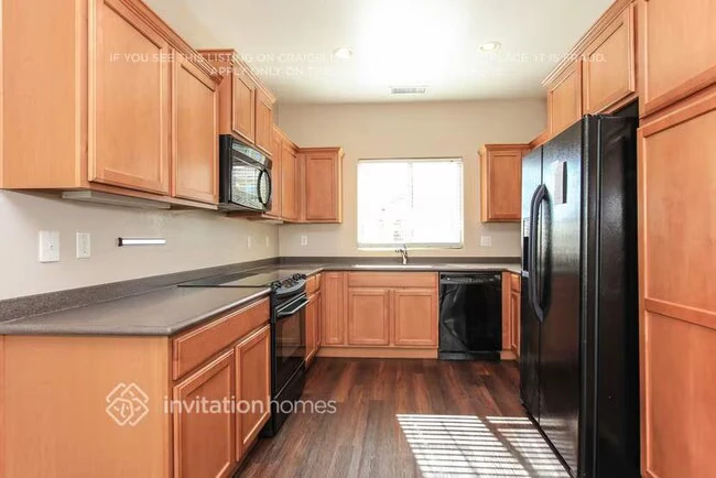 1922 W Faria Ln Phoenix, AZ 85023 photo 5