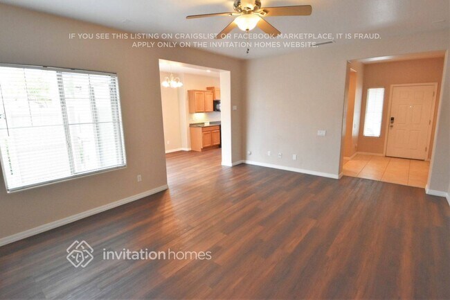 1922 W Faria Ln Phoenix, AZ 85023 photo 4