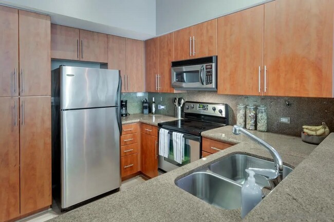 120 Island Ave San Diego, CA 92101 photo 4