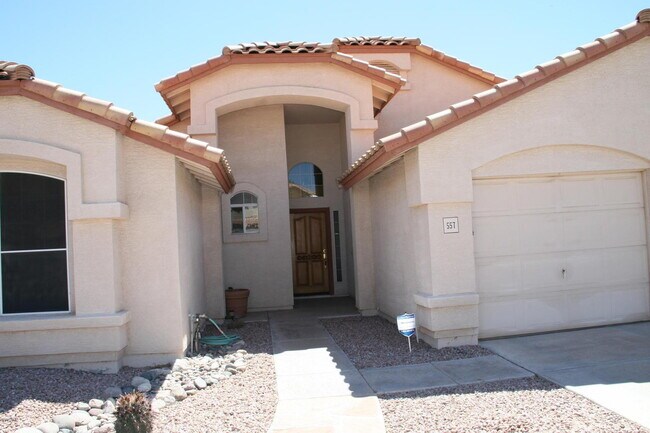 557 W Monte Ave Mesa, AZ 85210 photo 3