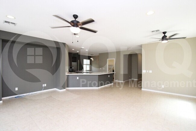 265 E Locust Dr Chandler, AZ 85286 photo 4