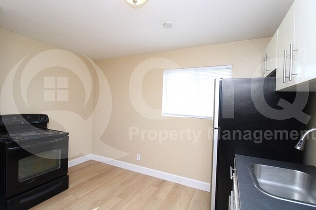 1505 N Alma School Rd Chandler, AZ 85224 photo 4