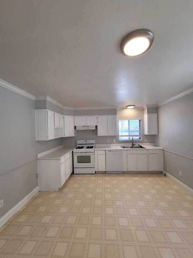 32 O Neil Ct Oakley, CA 94561 photo 4