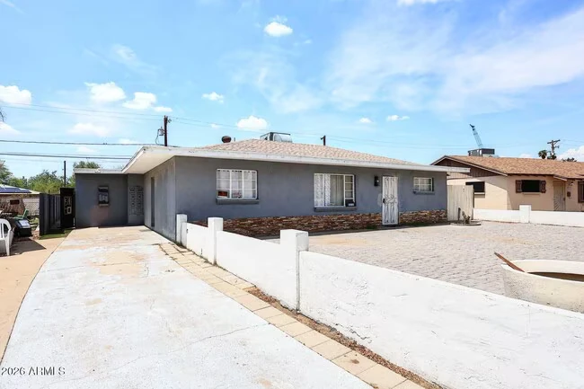 8806 N 30th Ave Phoenix, AZ 85051 photo 4