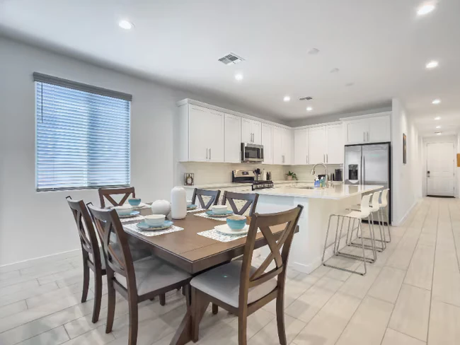 11343 S 50th Ave Phoenix, AZ 85339 photo 5