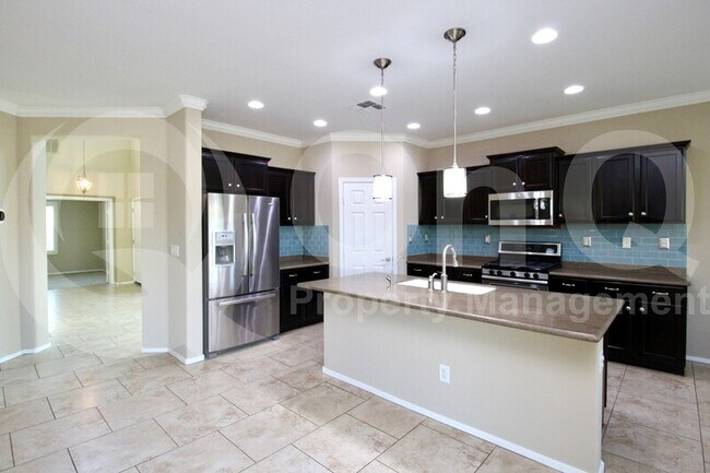 27030 N 17th Ave Phoenix, AZ 85085 photo 3