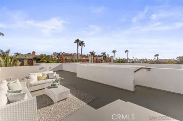 178 Imperial Beach Blvd Imperial Beach, CA 91932 photo 4