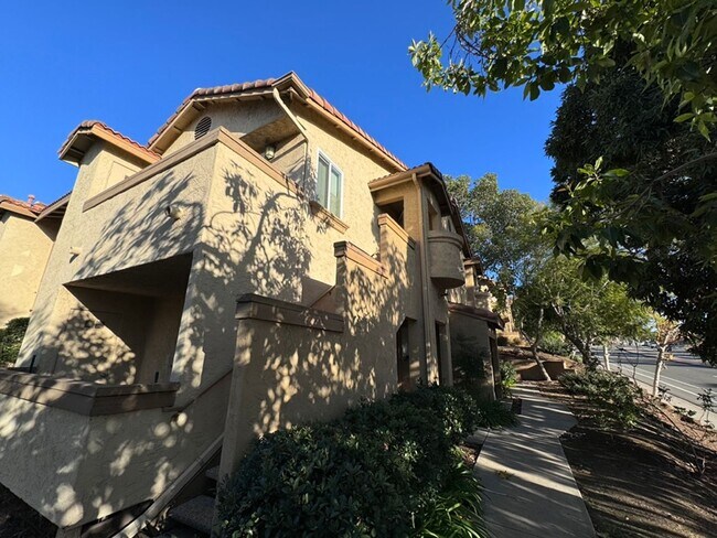 207 Woodland Pkwy San Marcos, CA 92069 photo 2