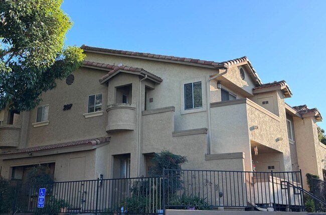 207 Woodland Pkwy San Marcos, CA 92069