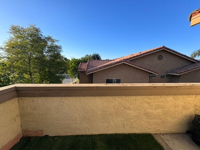 207 Woodland Pkwy San Marcos, CA 92069 photo 4