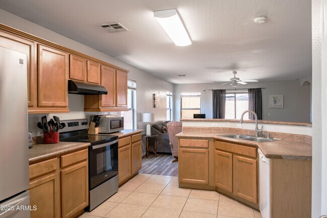 7316 W Cordes Rd Phoenix, AZ 85043 photo 5
