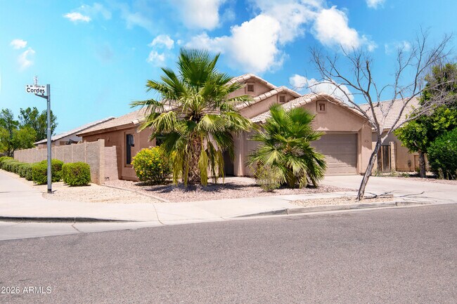 7316 W Cordes Rd Phoenix, AZ 85043 photo 4