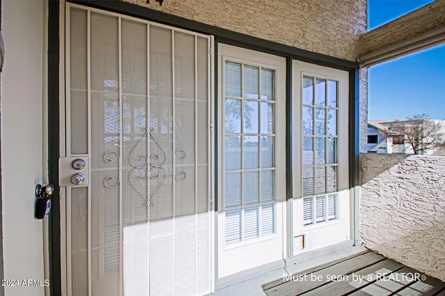 30 E Brown Rd Mesa, AZ 85201 photo 2