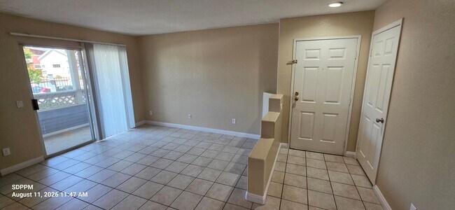 13927 Midland Rd Poway, CA 92064 photo 4