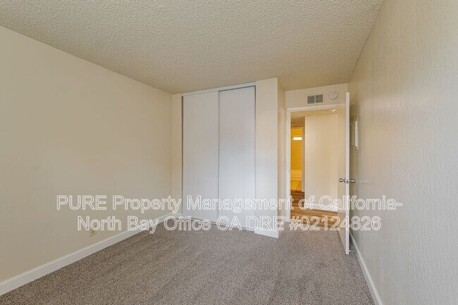 2326 Tachevah Dr Santa Rosa, CA 95405 photo 5