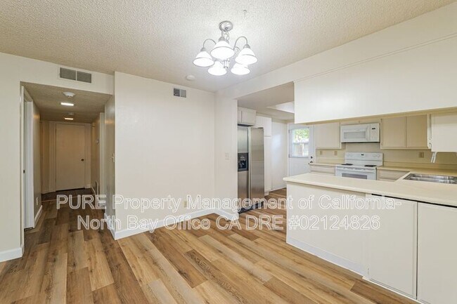 2326 Tachevah Dr Santa Rosa, CA 95405 photo 4