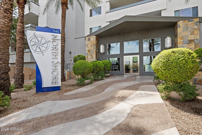 Lakefront Living - 2br/2ba Condo Utilities Included photo 2