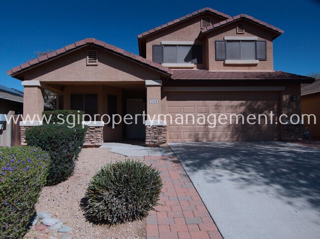 2224 W Madre Del Oro Dr Phoenix, AZ 85085 photo 2