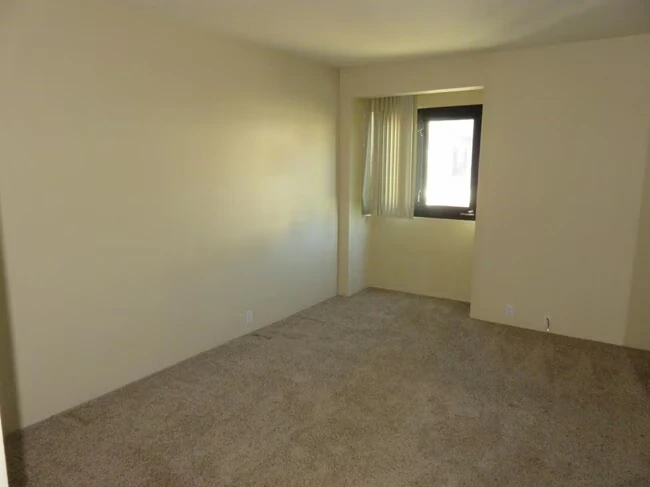 2442 Union St San Diego, CA 92101 photo 5