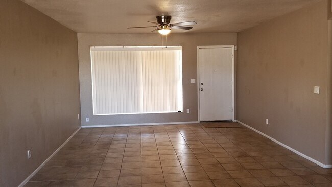 1626 West Beaubien Drive, Phoenix, AZ 85027 photo 5